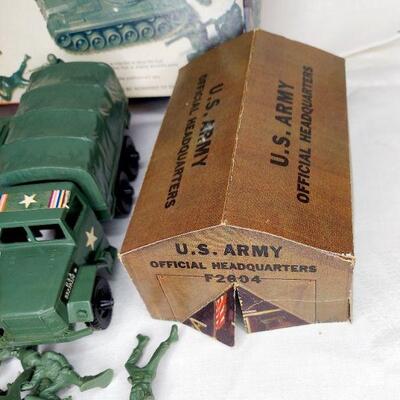 VINTAGE ACTION ARMY SET 