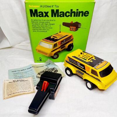 VINTAGE MAX MACHINE W/ BOX 