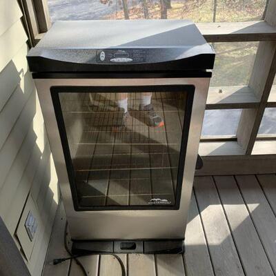 Masterbuilt electric vertical meat smoker 