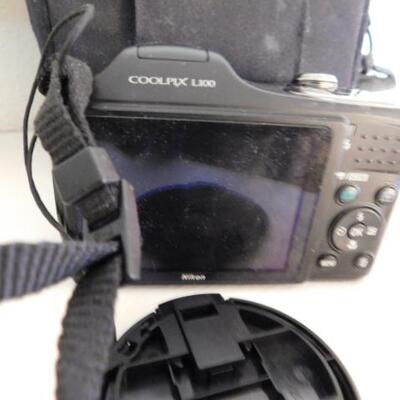 Nikon Coolpix L100 Camera with Case