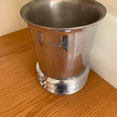 Retro wine ice bucket
