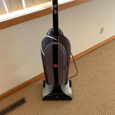Hoover Wind tunnel Vacuum cleaner 
