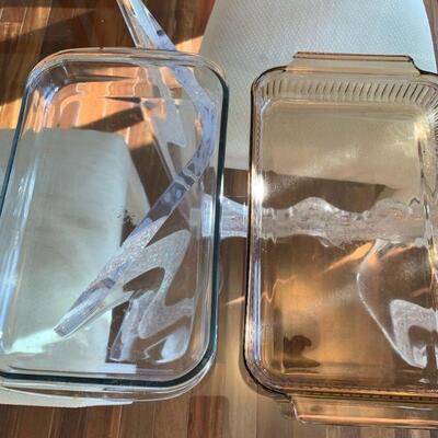 Two Anchor Hocking casserole glass lasagna pans 