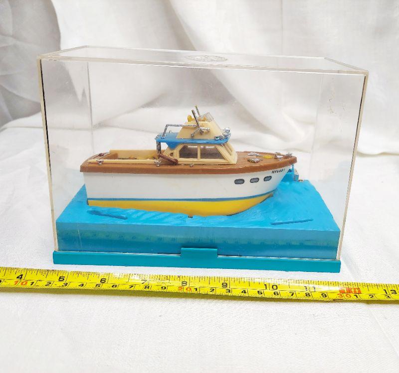 IDEAL MOTORIFIC BOATS BATTERY OPERATED AUTOMATIC BAILER