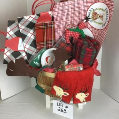 Q 263 Holiday Reindeer Gift Basket 