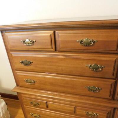Sumter Cabinetry Furniture Tall Solid Wood 2 over 4 Dresser