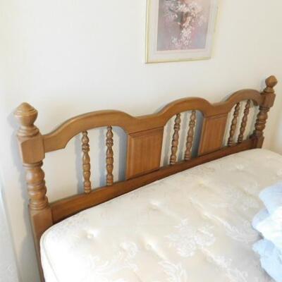 Sumter Cabinetry Furniture Solid Wood Bed Frame Queen Size Headboard