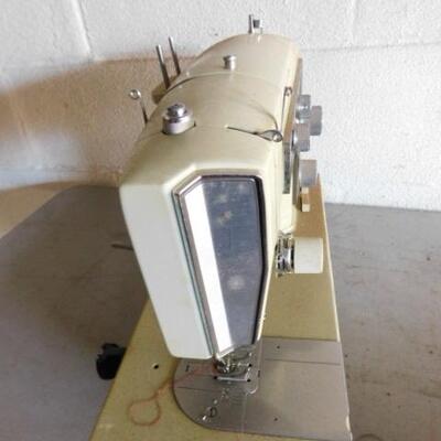 Sears Kenmore Electric Sewing Machine Model 158.18023