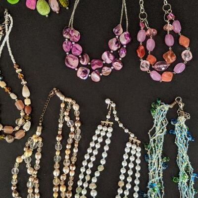 Lot# 86 s 14 pieces of Vintage costume jewelry Necklaces 1960-1990s LC & NY