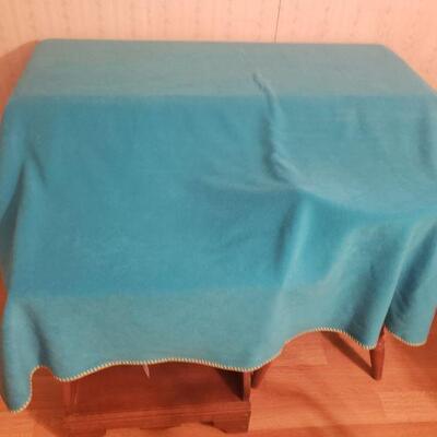 Old Navy throw