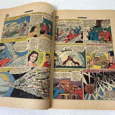 Lot #141 S Vintage DC National Comics Superman Red Blue 1963  # 162  