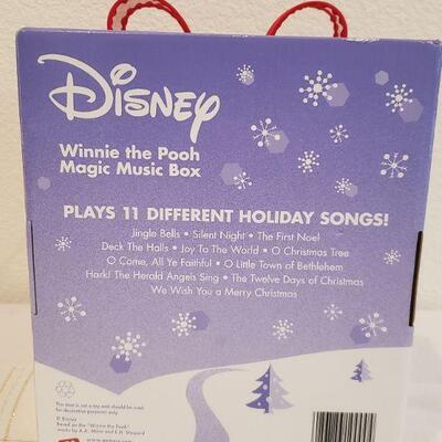 Lot 335: NEW Disney Winnie the Pooh Musical Pop Up Present (Needs Batteries)
