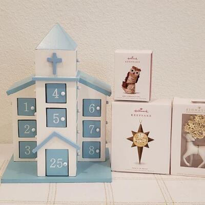 Lot 338: Christmas Countdown Church and 3 Hallmark Ornaments 
