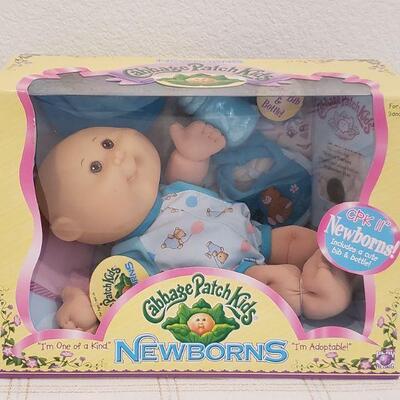 Lot 339: Cabbage Patch Kids 'Newborns'