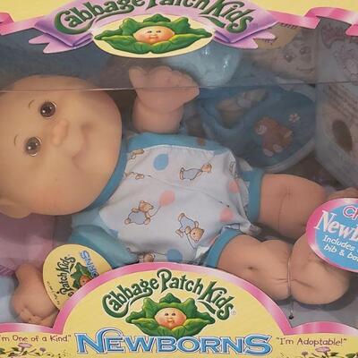 Lot 339: Cabbage Patch Kids 'Newborns'