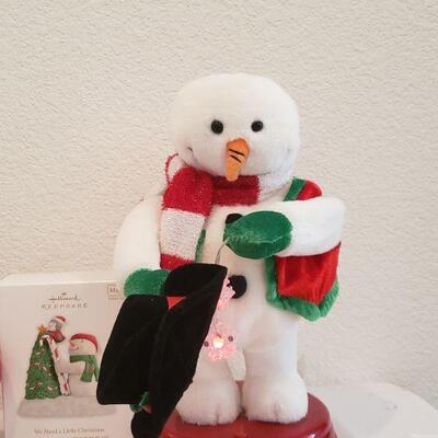 Lot 342: Snowman Lot