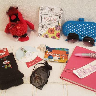 Lot 347: New - Gift Lot