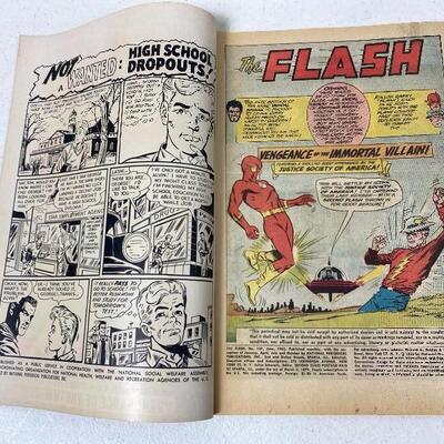 Lot #154 S Vintage Flash DC Silver Age Comics #136 & #137 1963