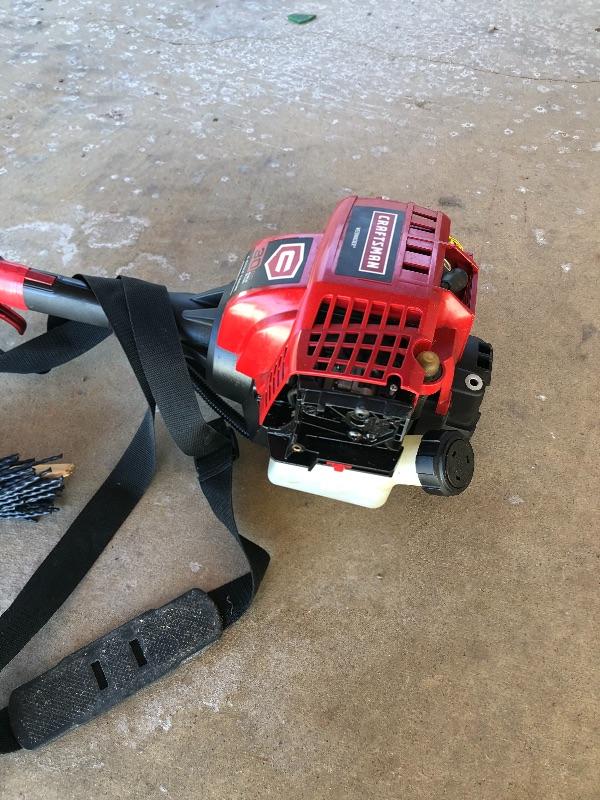 Lot 246 Craftsman 4 cycle Weed Eater