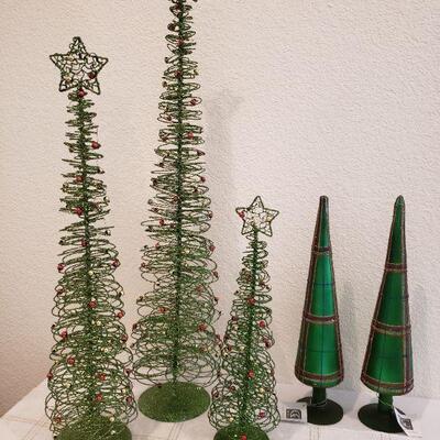 Lot 351: Christmas Tree Lot (3 Metal Trees & 2 Glass Trees)