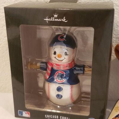 Lot 353: Chicago Cubs & Digital Key Chain Lot