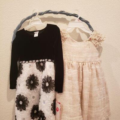 Lot 357: NEW Girls Dresses size 6