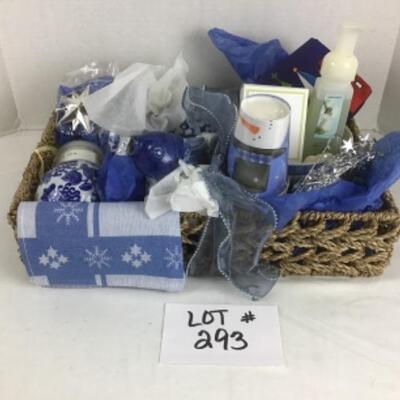 R 293 Blue and White Gift Basket 