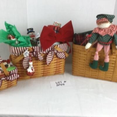 R 294 Lot of Three Longaberger Holiday Gift Basket lot 