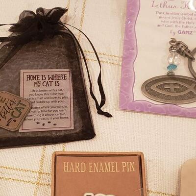 Lot 360: Gift Lot for a Cat Enthusiast
