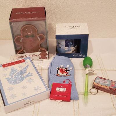 Lot 361: Holiday Cheer Lot