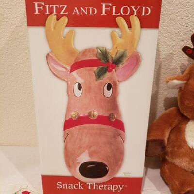 Lot 363: Fitz & Floyd Serving Plate, 2 Plastic Serving Bowls and a Reindeer Plushie