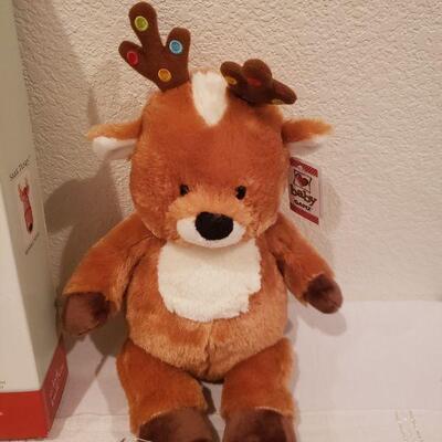 Lot 363: Fitz & Floyd Serving Plate, 2 Plastic Serving Bowls and a Reindeer Plushie