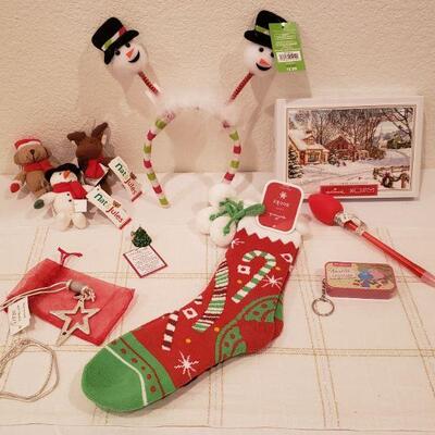 Lot 371: Holiday Gift Lot 