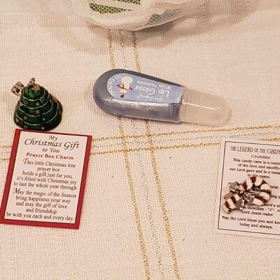 Lot 374: Ladies Gift Lot