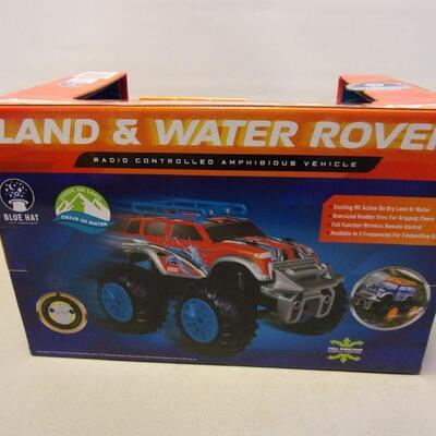 Lot 23 -Land & Water Rover Radio Controlled Amphibious Vehicle 