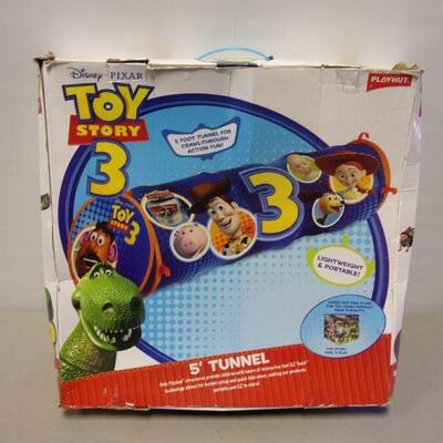 Lot 25 - Toy Story 3 - 5' Tunnel 