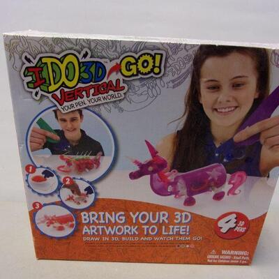 Lot 39 - I Do 3D Vertical Go Your Pen Your World Draw In 3D Artwork