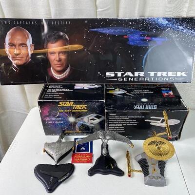 Lot# 196 Star Trek Next Generation Collection Poster Clock Phone Franklin Mint 1994 1992