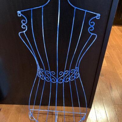 Metal Body Form Display