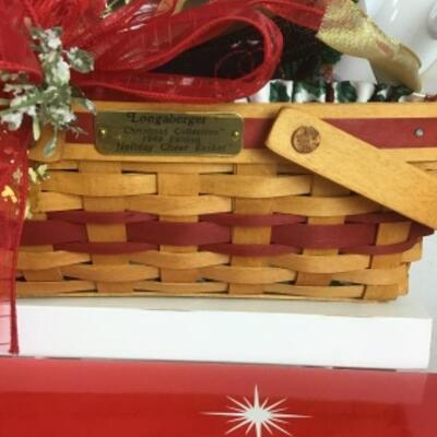 S - 304 1996 Holiday Cheer Longaberger Christmas Gift Basket