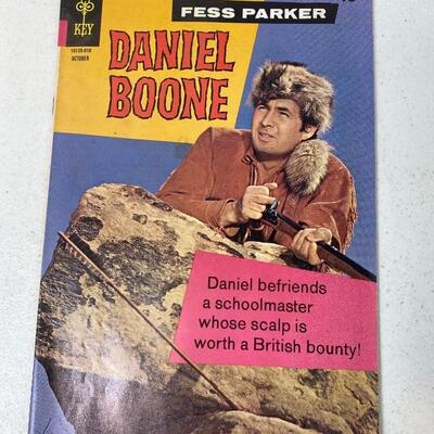 Lot # 208 S Vintage Gold Key Daniel Boone Fess Parker 1967 1968