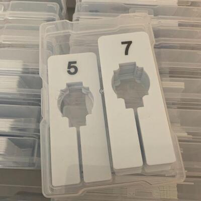 Plastic size dividers