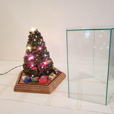 Lot 376: Vintage Music Box Light Up Christmas Tree 