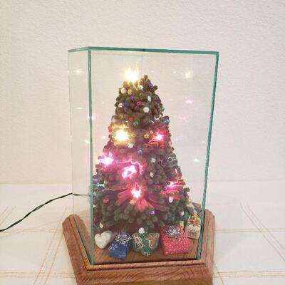 Lot 376: Vintage Music Box Light Up Christmas Tree 