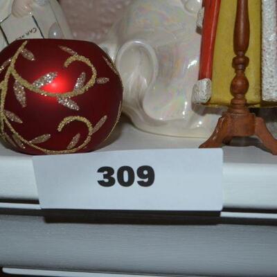 LOT 309 HOLIDAY HOME DECOR GROUPING