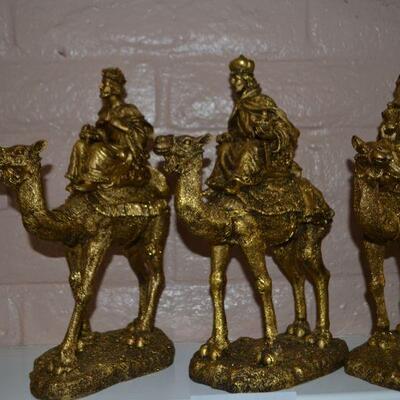 LOT 311 RESIN THREE WISEMEN FIGURINES ON CAMELS