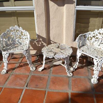 LOT 374 METAL CHAIR SET WITH TABLE