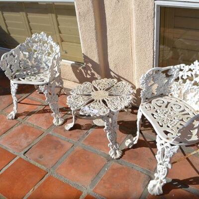 LOT 374 METAL CHAIR SET WITH TABLE