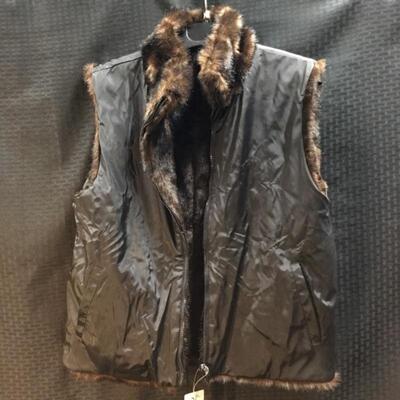 WorthingtonÂ® Reversible Black/Brown Synthetic Fur Vest LG NWT YD#011-1120-00339