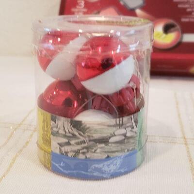 Lot 383: New Mens Ornament & Gift Lot